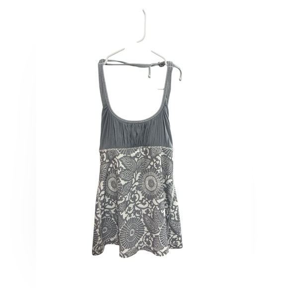 lululemon athletica Tops - Lululemon Gray Floral Women's Top